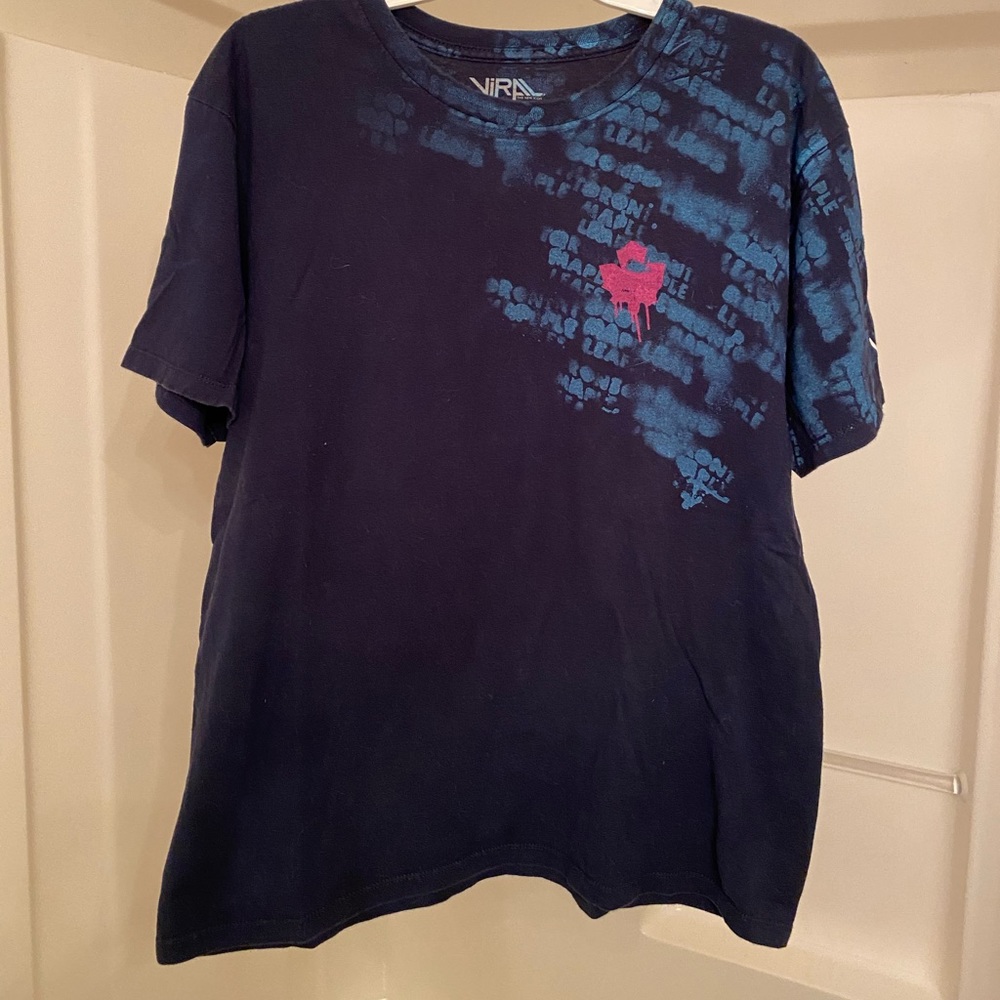 Unisex Toronto Maple Leafs tee shirt